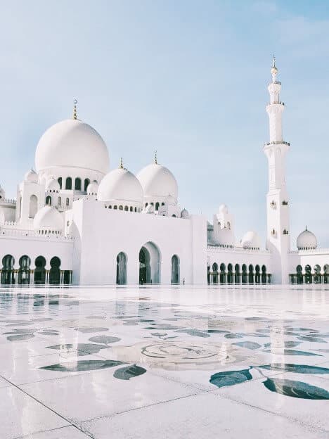 رحلات إلى أبوظبي